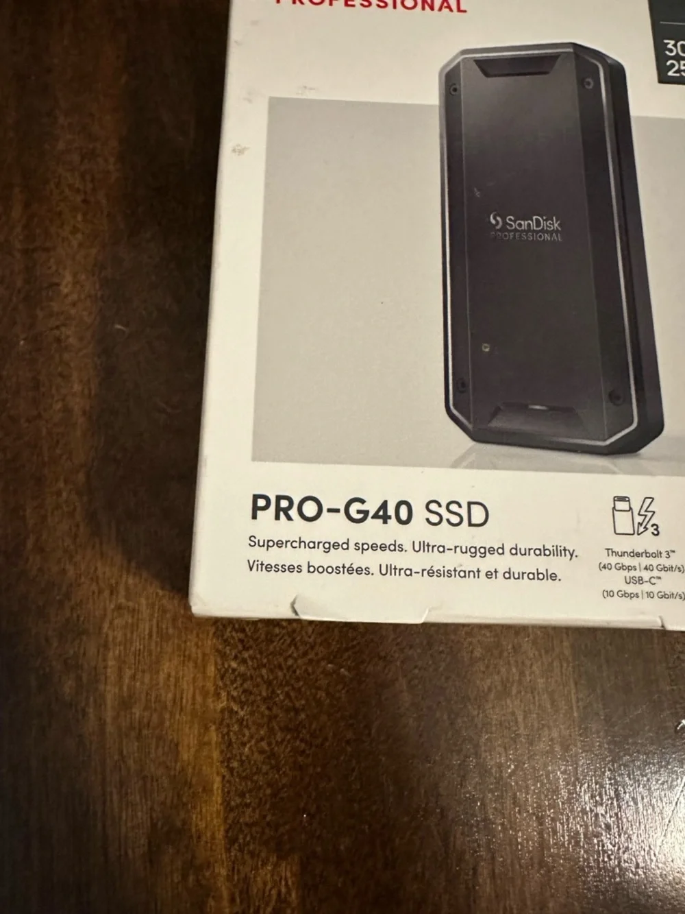 New 2TB SanDisk Professional PRO-G40 Portable NVMe SSD Thunderbolt 3 - Picture 2 of 9